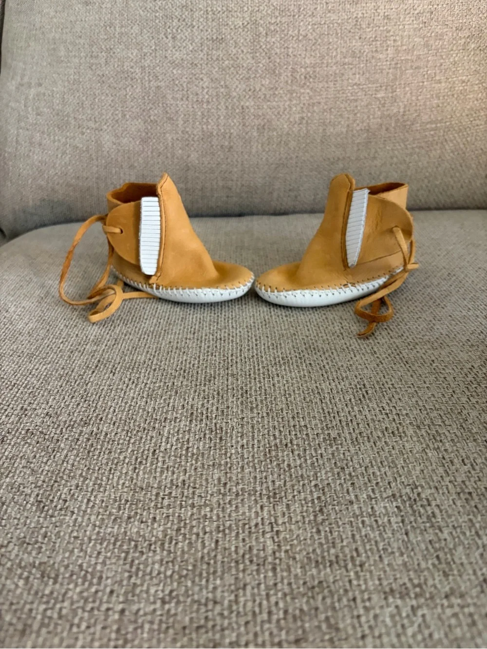 Minnetonka Tan Leather Baby Moccasin Boots with White Sole